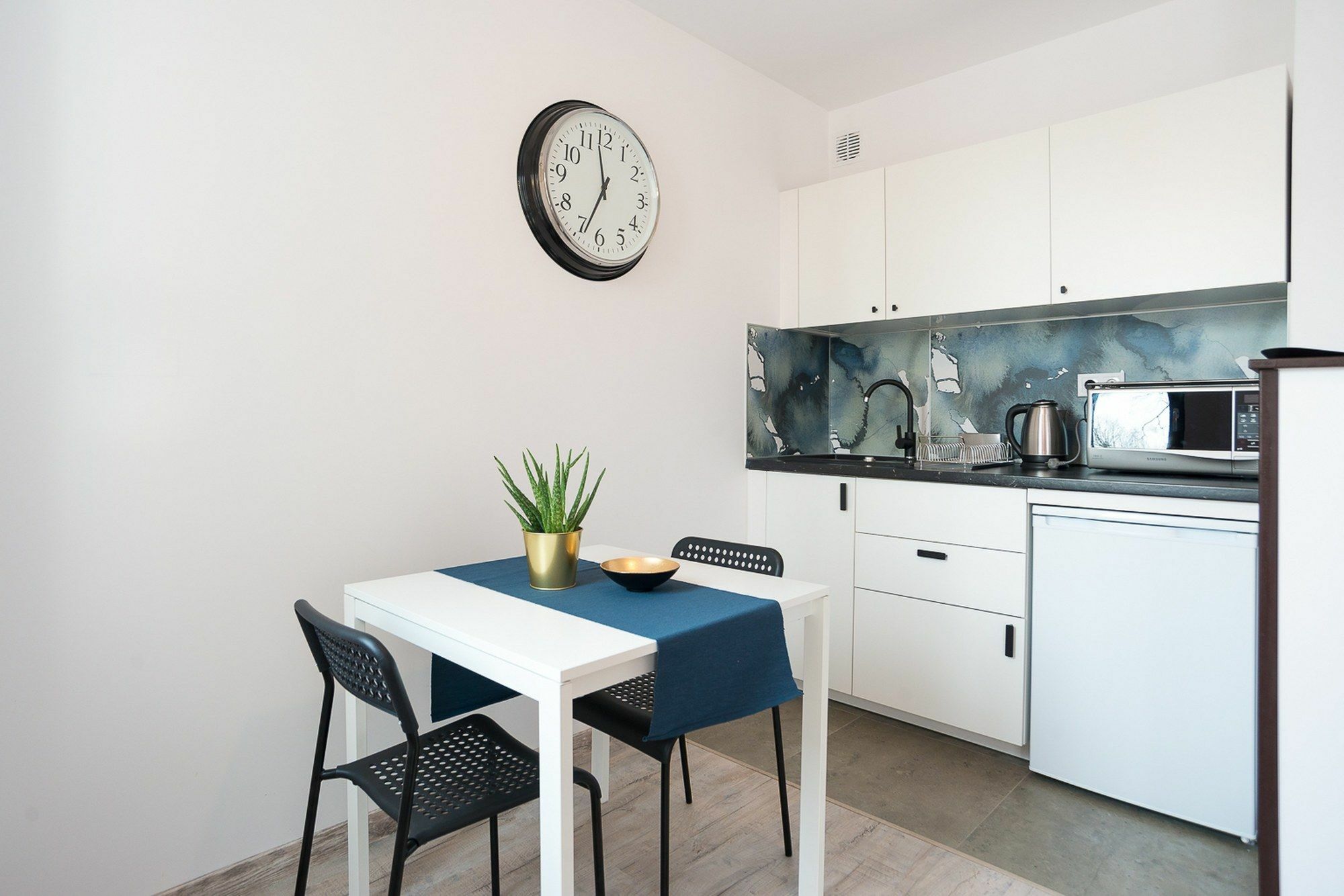 Rentplanet - Apartamenty Sandomierska 3 Krasków Eksteriør bilde