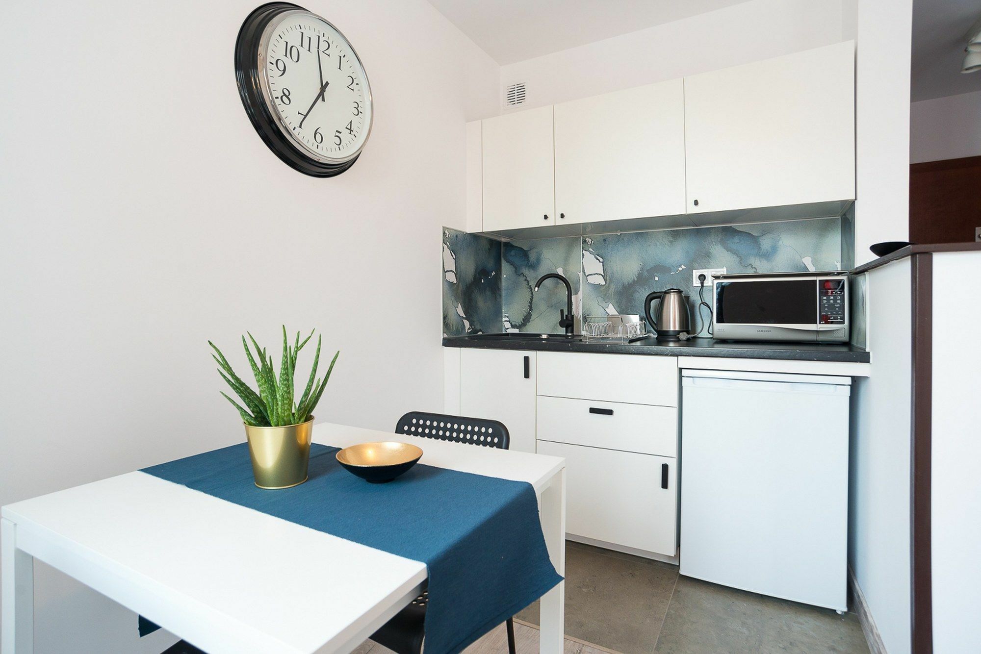 Rentplanet - Apartamenty Sandomierska 3 Krasków Eksteriør bilde
