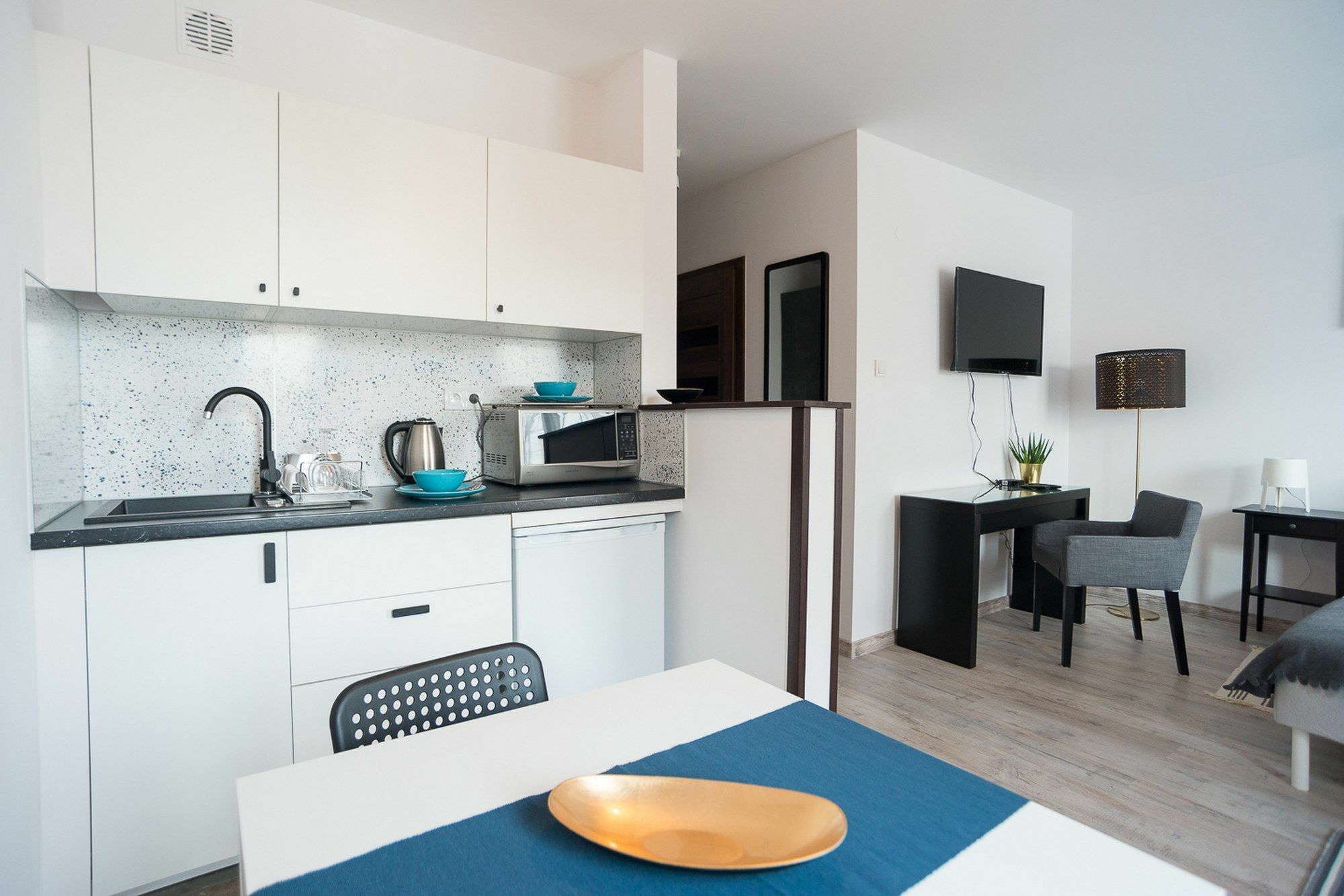 Rentplanet - Apartamenty Sandomierska 3 Krasków Eksteriør bilde